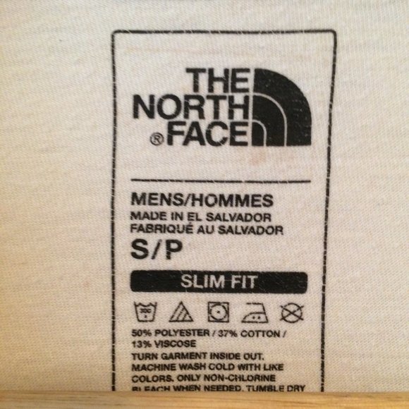 The North Face T-Shirt - Picture 3 of 4